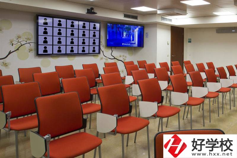 平江縣職業(yè)學(xué)院會計專業(yè)怎么樣？就業(yè)方向有哪些？