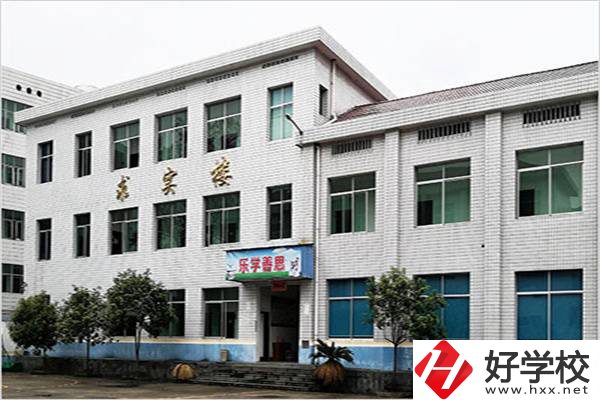 攸縣有幾所私立中職學(xué)校？私立學(xué)?？孔V嗎？