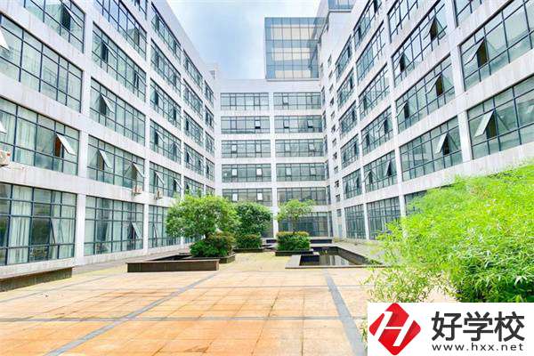 湖南曙光科技技工學(xué)校有助學(xué)政策嗎？有哪些招生專業(yè)？