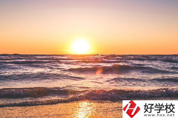 張家界旅游學(xué)校辦學(xué)條件怎么樣？