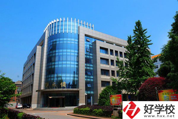長沙哪些職校招初中畢業(yè)生？學(xué)費(fèi)貴嗎？