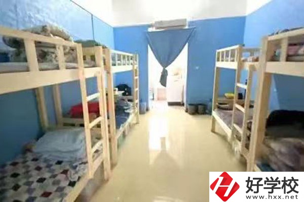 湖南體育運(yùn)動(dòng)學(xué)校的辦學(xué)條件怎么樣？