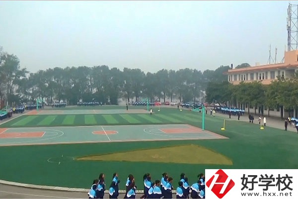 懷化市中方縣中專是公辦還是民辦的？有什么專業(yè)？