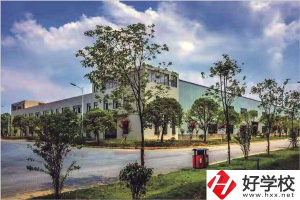 邵陽有哪些好的技?？梢酝扑]？學校有什么辦學優(yōu)勢？