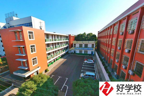 湖南省水利水電建設(shè)工程學(xué)校有哪些專業(yè)？收費(fèi)如何？