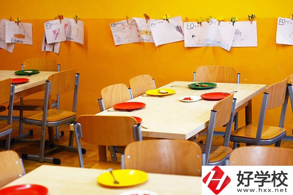 想在郴州讀中專，選擇什么專業(yè)比較好？