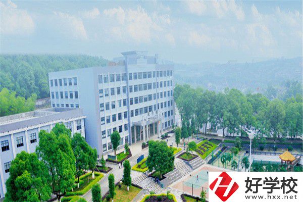 邵陽市機電職業(yè)技術學校有哪些助學政策？