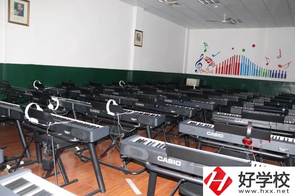 邵陽市通達職業(yè)技術(shù)學(xué)校實訓(xùn)室