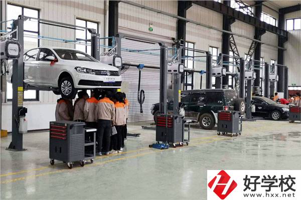 婁底市哪所技校比較好？有哪些專業(yè)？