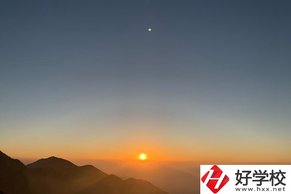 醴陵市陶瓷煙花職業(yè)技術(shù)學(xué)校怎么樣？師資力量如何？