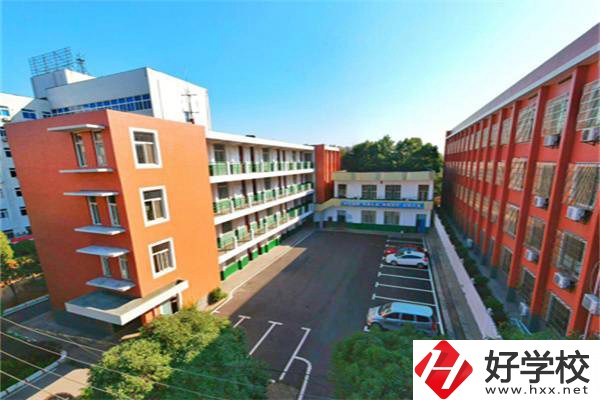 中國水電八局高級技工學(xué)校是所什么學(xué)校？有什么優(yōu)勢？
