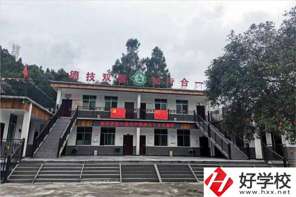 湘西乾城旅游學(xué)校是中專(zhuān)嗎？學(xué)校怎么樣？