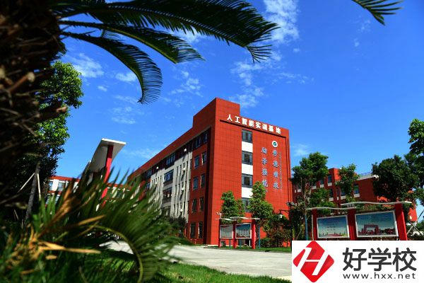 華容縣職業(yè)中專好不好？有什么推薦專業(yè)？