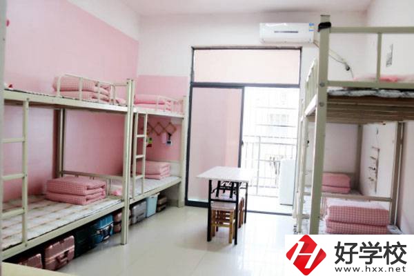 長沙環(huán)境好的民辦中專有哪些？