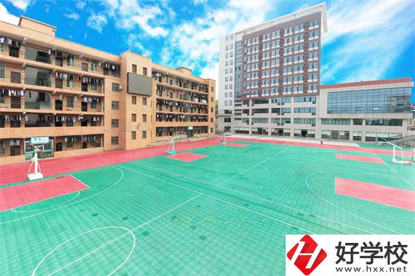 湘潭有哪些適合女生學習的職校？女生該如何選擇職校？