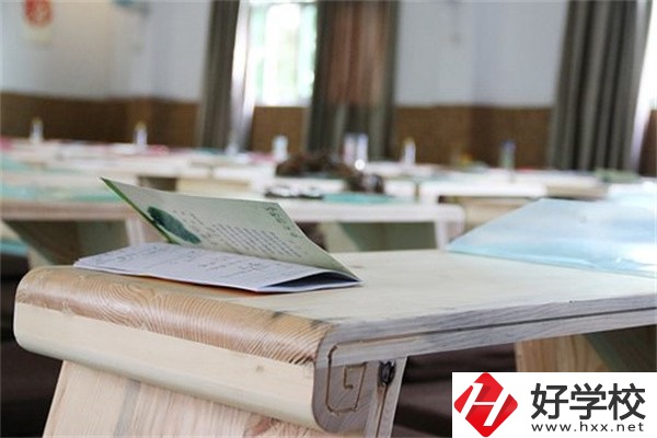 在張家界就讀的中專升為大專了，原來的學歷會提升嗎？