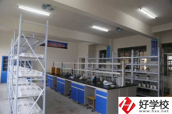 邵陽學幼兒保育專業(yè)推薦哪些學校？學費貴嗎？