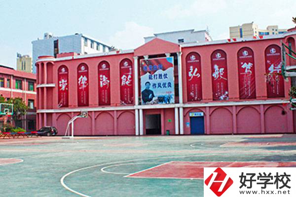 長沙環(huán)球職業(yè)中專開設(shè)了哪些熱門專業(yè)？