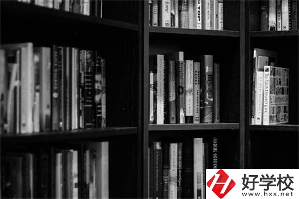湖南初中畢業(yè)選3+2還是3+3？有五年制大專推薦嗎？