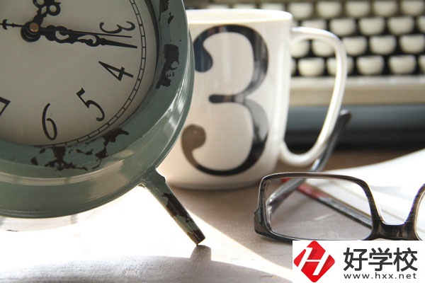 懷化市旅游學(xué)校怎么樣？宿舍好不好？