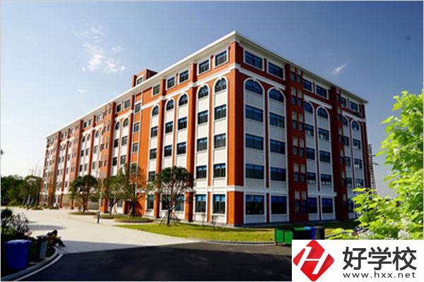 長(zhǎng)沙中南藝術(shù)學(xué)校的熱門專業(yè)是哪些？