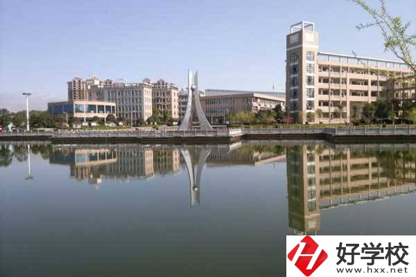 寧鄉(xiāng)市職業(yè)中專學(xué)校是公辦還是民辦？有哪些辦學(xué)成果？