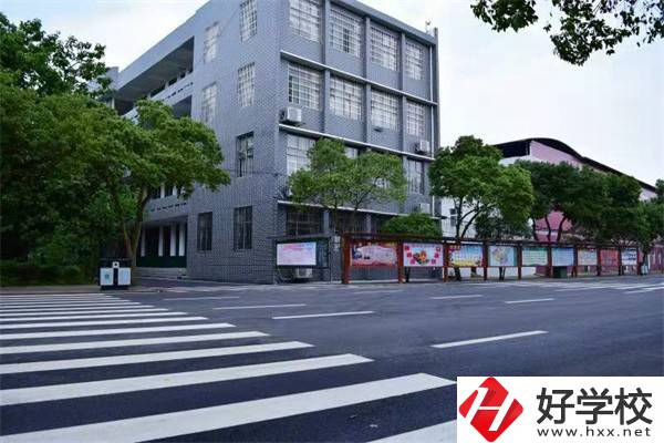 湖南道州技工學(xué)校怎么樣？有哪些辦學(xué)特色？