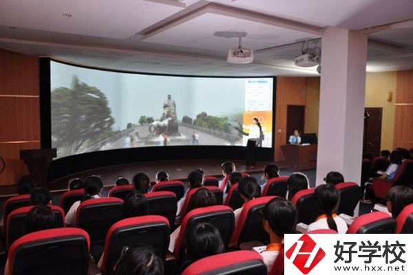長沙市望城區(qū)職業(yè)中等專業(yè)學(xué)校實訓(xùn)室