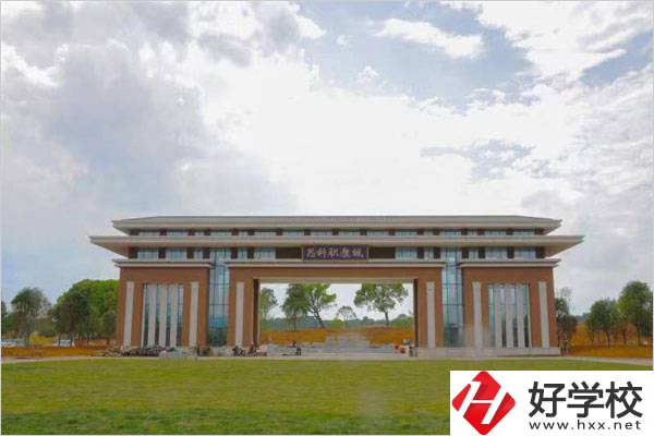 郴州思科中等職業(yè)學(xué)校在哪？是公辦的嗎？