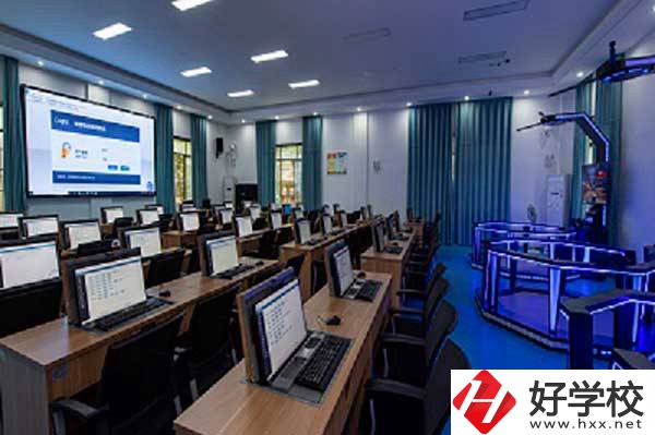 長沙財經(jīng)學(xué)校有哪些比較熱門專業(yè)？