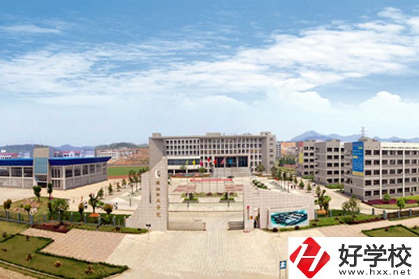瀟湘職業(yè)學(xué)院怎么樣？推薦去嗎？