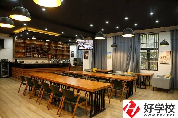 湖南比較好的中專烹飪學(xué)校有哪些？
