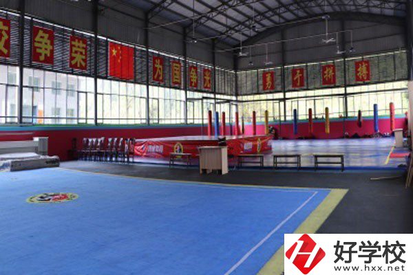 湘西自治州育英文武職業(yè)中等專業(yè)學校實訓(xùn)室