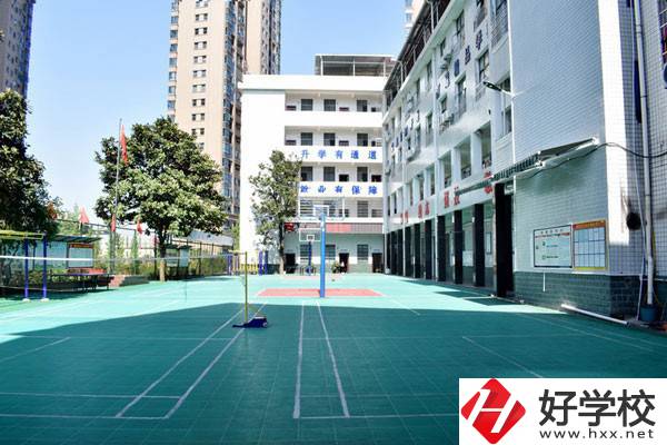 漣源市科技職業(yè)學校位置在哪里？校園環(huán)境怎么樣？