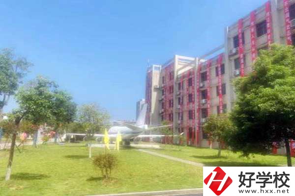 長沙經(jīng)貿(mào)職業(yè)中?？梢詤⒓痈呖紗?？還有哪些升學(xué)方式？