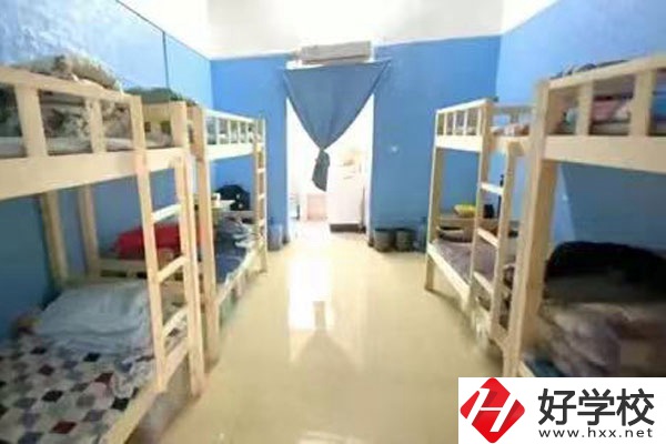 湖南省體育運動學校的辦學條件怎么樣？