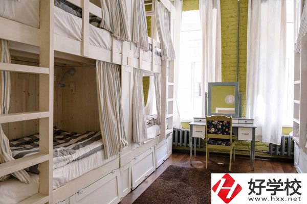 核工業(yè)衛(wèi)生學校助產專業(yè)怎么樣？宿舍怎么樣？