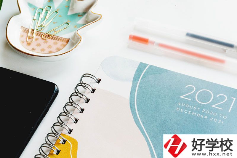 長(zhǎng)沙有學(xué)烹飪技術(shù)的學(xué)校嗎？位置在哪里？