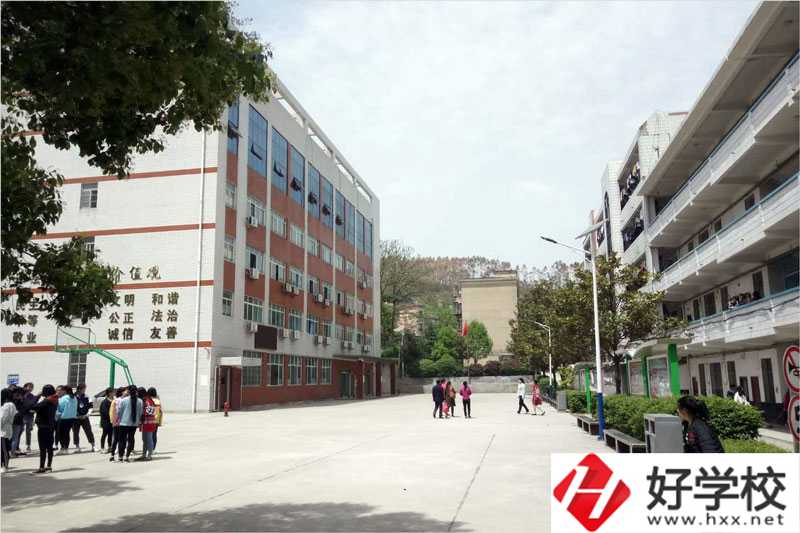 邵陽市女子職業(yè)學(xué)校值不值得報(bào)考？辦學(xué)特色是什么？