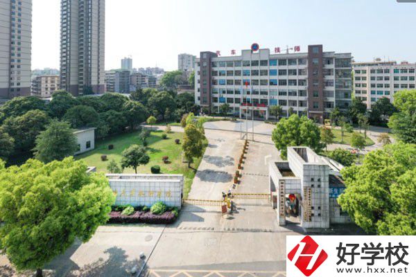 想學汽修類專業(yè)，湖南這三所學校都可以！