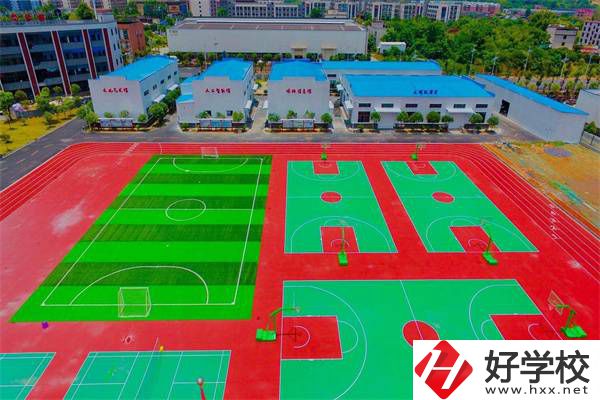 郴州市榮豐中等職業(yè)技術(shù)學校運動場