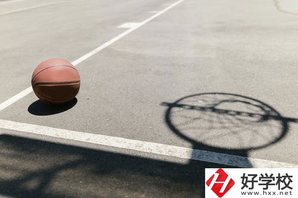 湖南省商業(yè)職業(yè)中等專業(yè)學(xué)校怎么樣？宿舍怎么樣？
