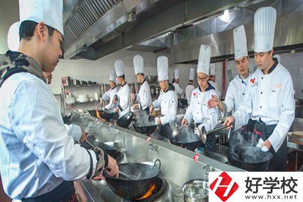 株洲比較好的廚師培訓(xùn)學(xué)校有哪些？烹飪專業(yè)好就業(yè)嗎？