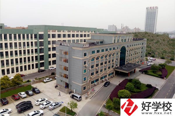 婁底技師學(xué)院怎么樣？有哪些專(zhuān)業(yè)？
