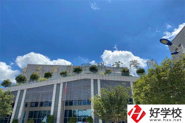 在湖南想學(xué)聲樂(lè)有什么學(xué)校推薦？聲樂(lè)專業(yè)好學(xué)嗎？