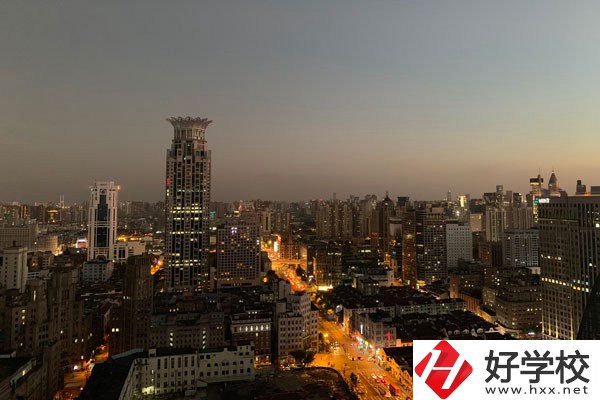 攸縣求實(shí)職業(yè)技術(shù)學(xué)校的平面設(shè)計(jì)專業(yè)怎么樣？就業(yè)前景如何？