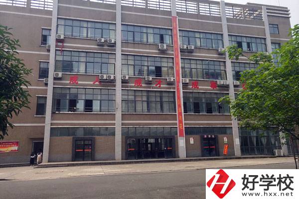 想在衡陽學(xué)數(shù)字媒體技術(shù)專業(yè)，有什么學(xué)校推薦？