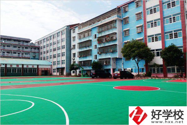 岳陽市中山財經(jīng)職業(yè)學(xué)校運(yùn)動場