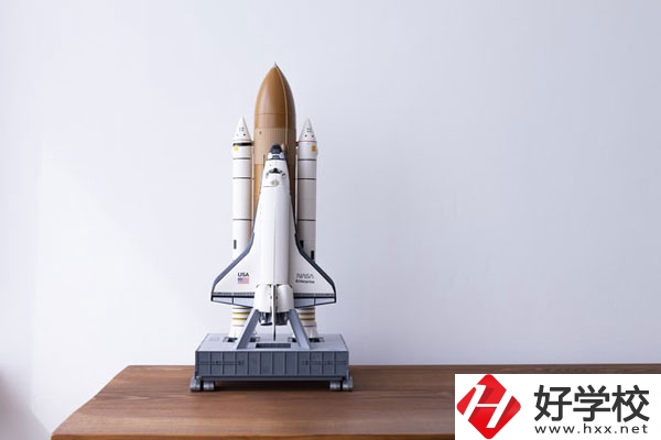 長沙航天學(xué)校怎么樣？宿舍好不好？