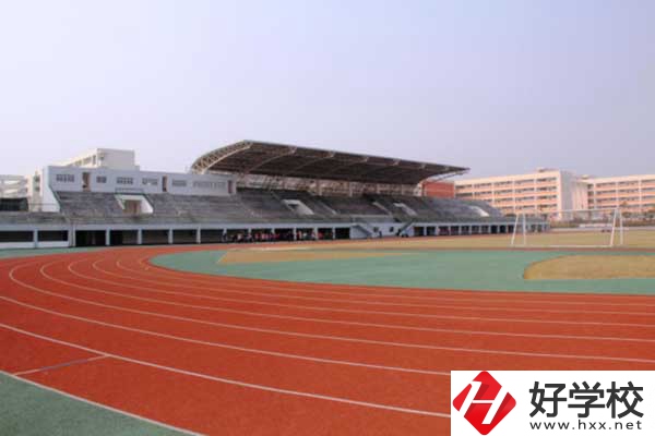 想學(xué)電子技術(shù)類專業(yè)，推薦長(zhǎng)沙這所中職學(xué)校